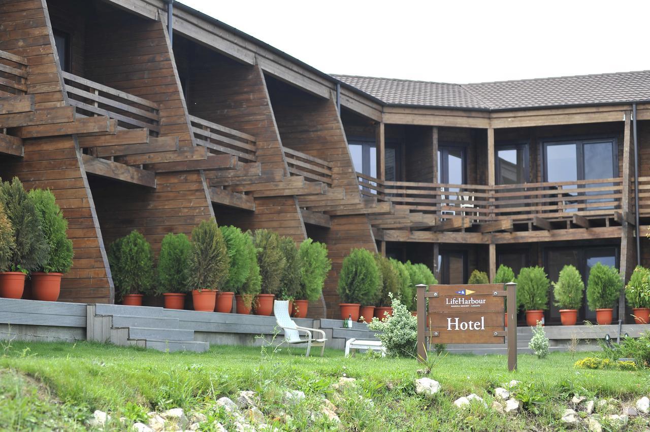 Hotel Lifeharbour Limanu Esterno foto